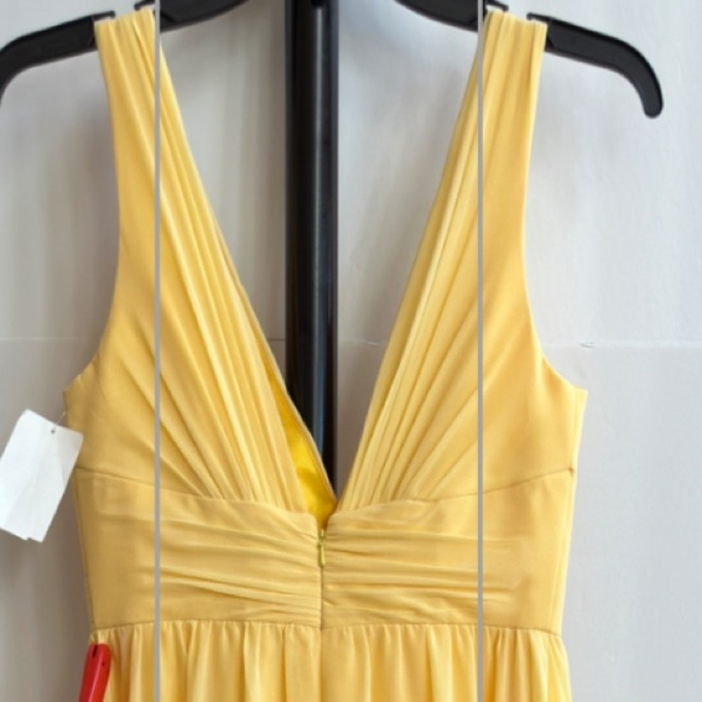 MAC DUGGAL chiffon lined gown, sz 2, new,No defects - Picture 6 of 9